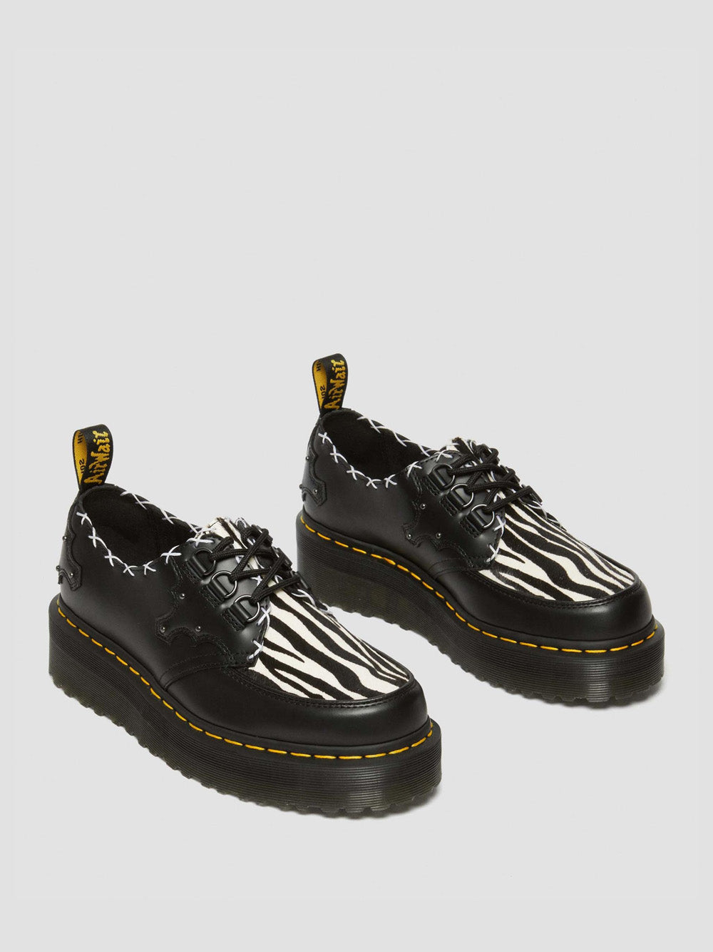 Scarpa Stringata Dr. Martens Ramsey Quad 3I da Donna - Nero