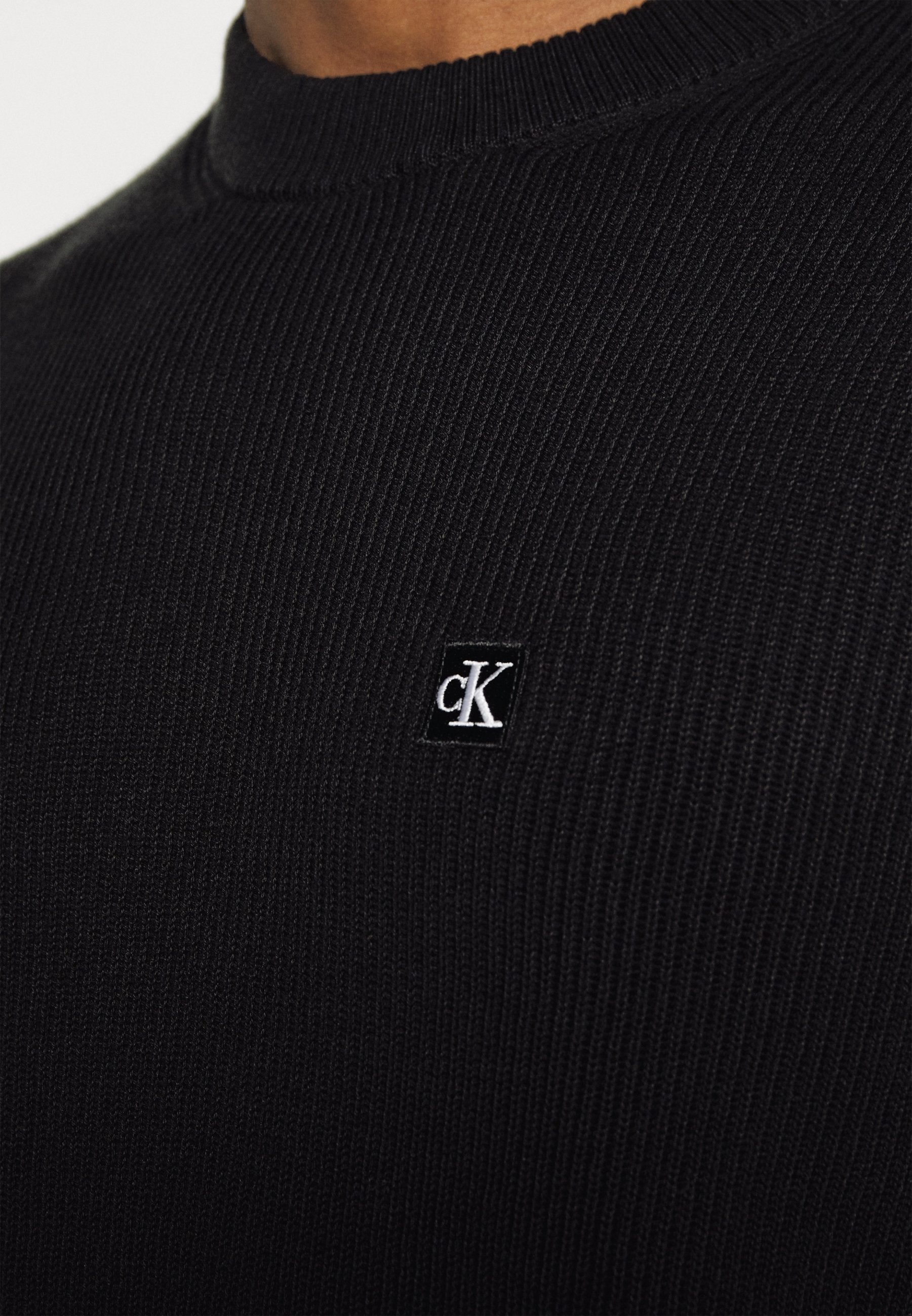 Calvin Klein Calvin Klein Jeans Pullover Ck Embro Badge Sweat Uomo Mod. J30J324598 BEH Ck Black