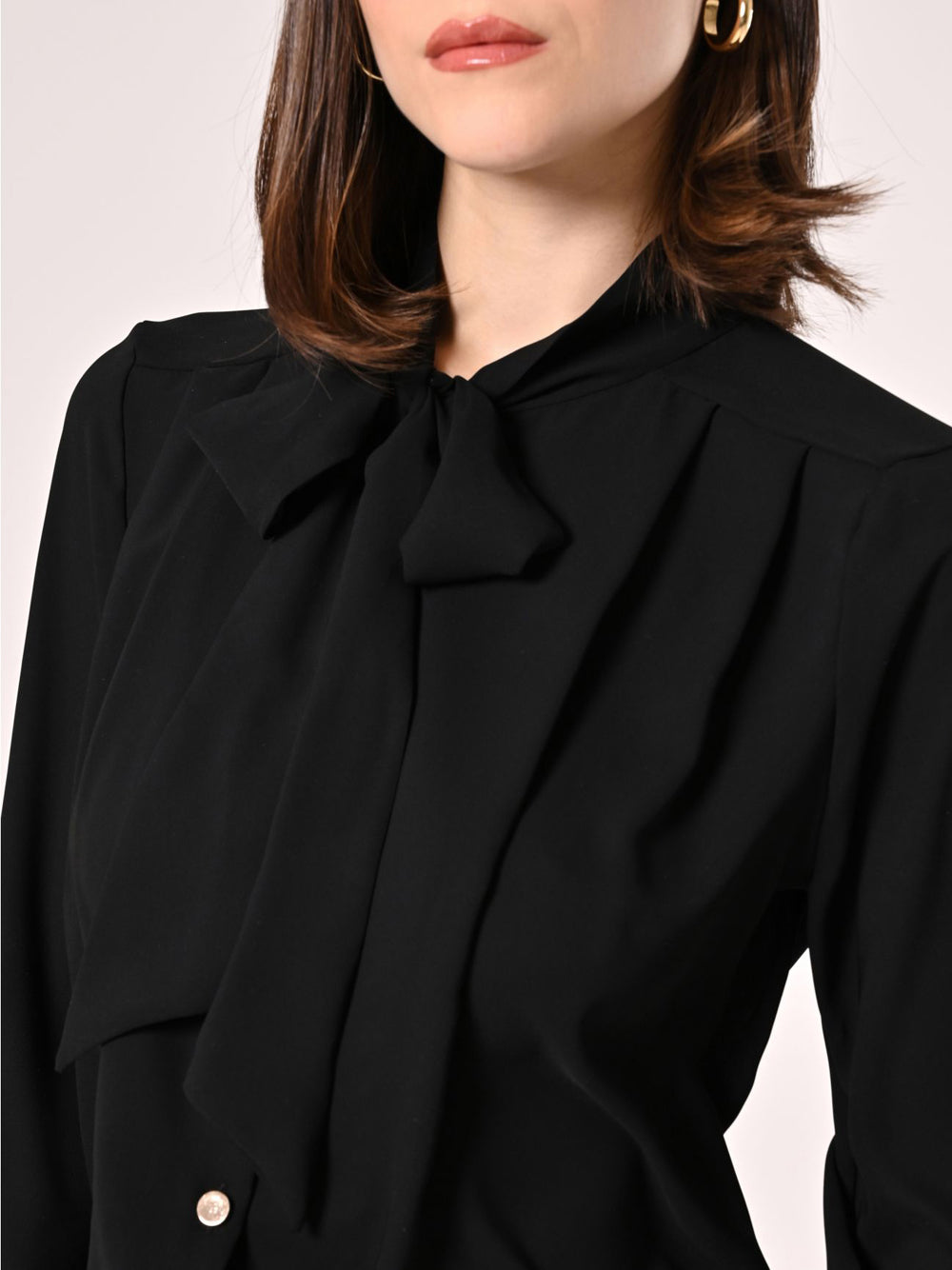 Rinascimento Camicia con fiocco Nero