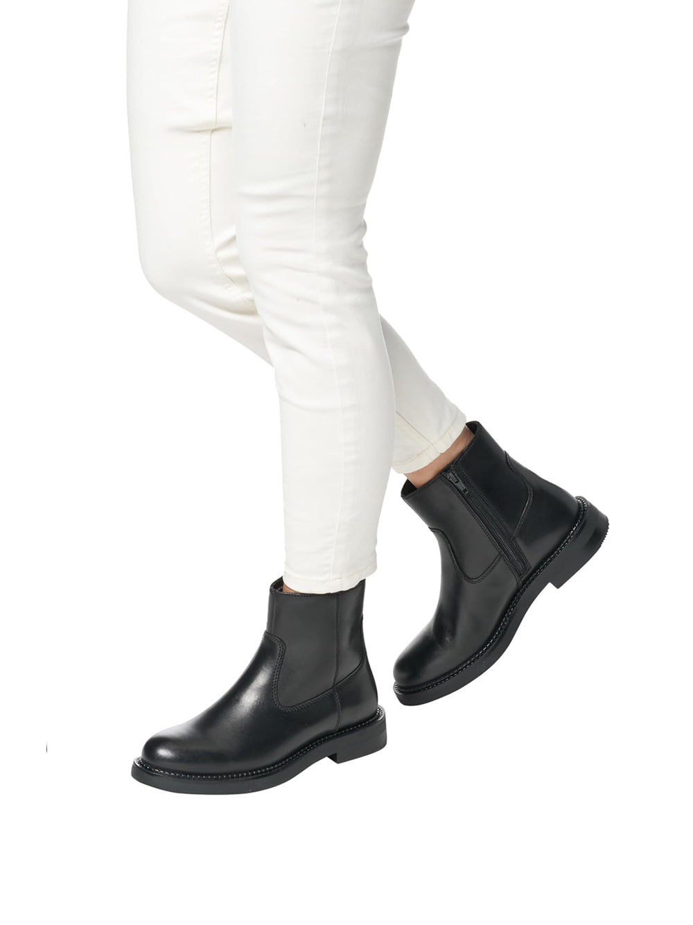 GEOX Stivaletti Donna - modello D46WYB Nero