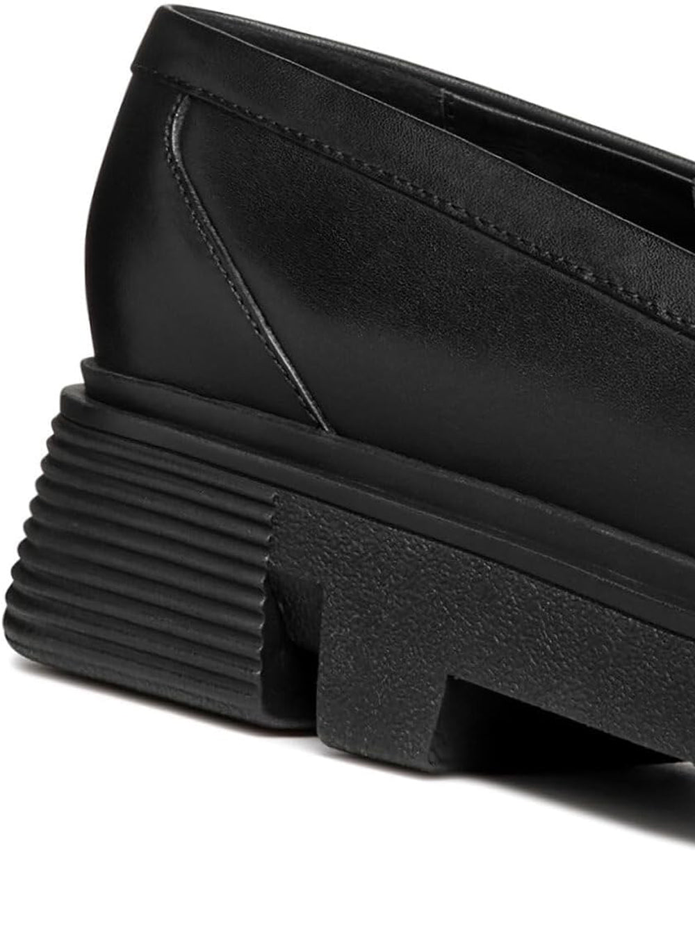 GEOX Mocassini Donna - modello D46XBF Nero