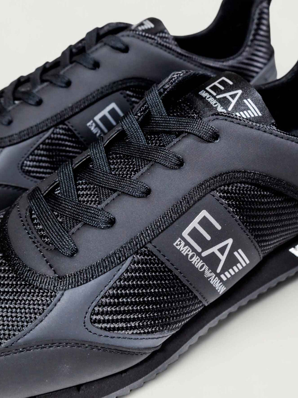 EA7 Sneakers Uomo - modello 7X000337AF18613 Nero