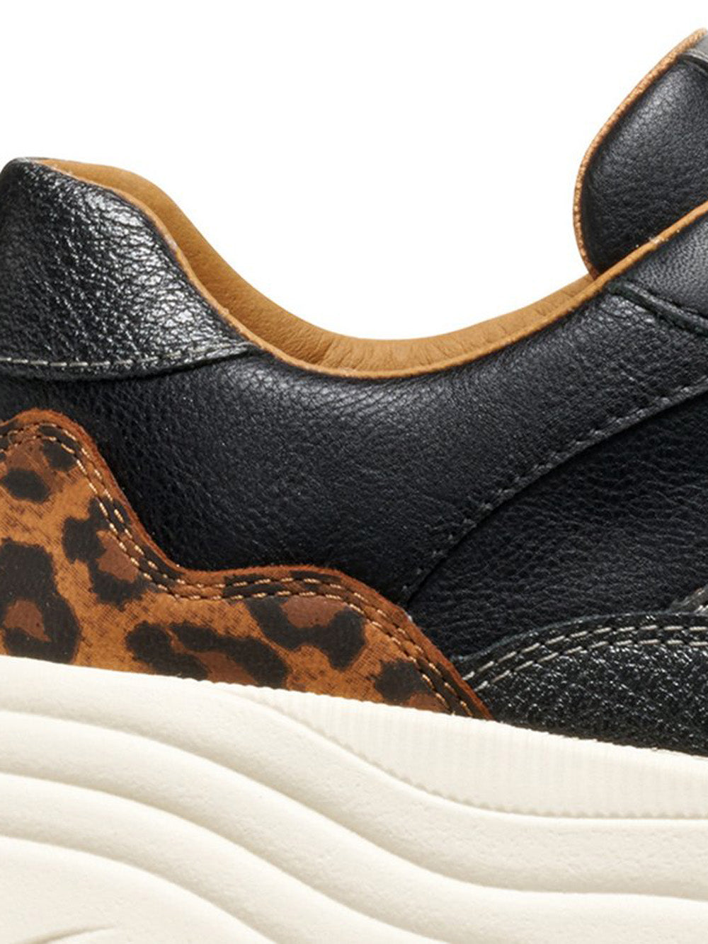 GEOX Sneakers Donna - modello D36UFE 5485 Nero