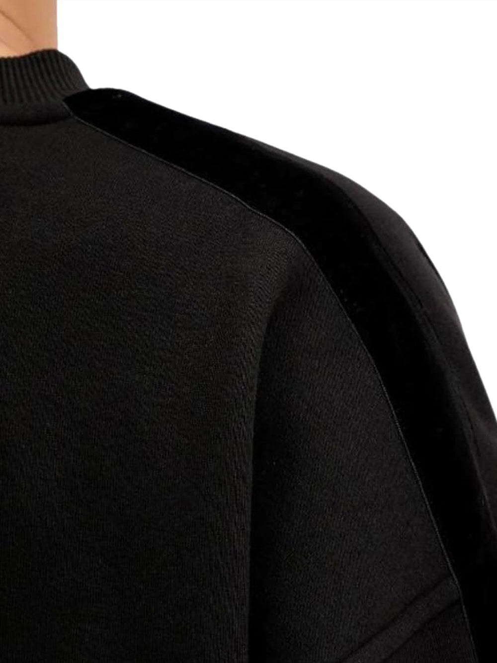 GUESS Felpa Donna - modello V5BQ10KB681 Nero