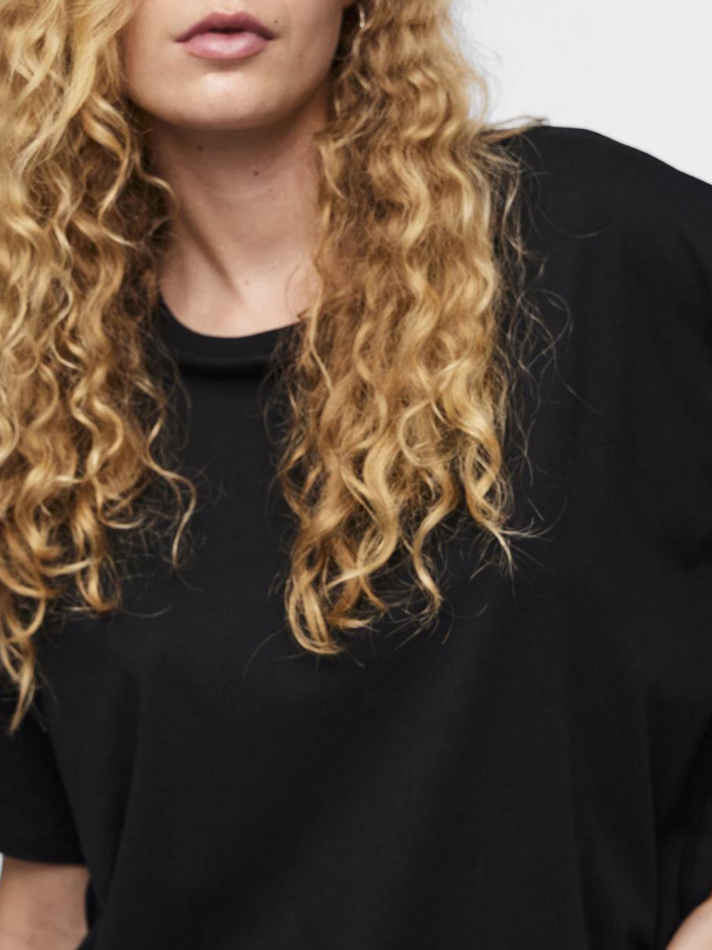 PIECES T-shirt Donna - modello 17146318 Nero