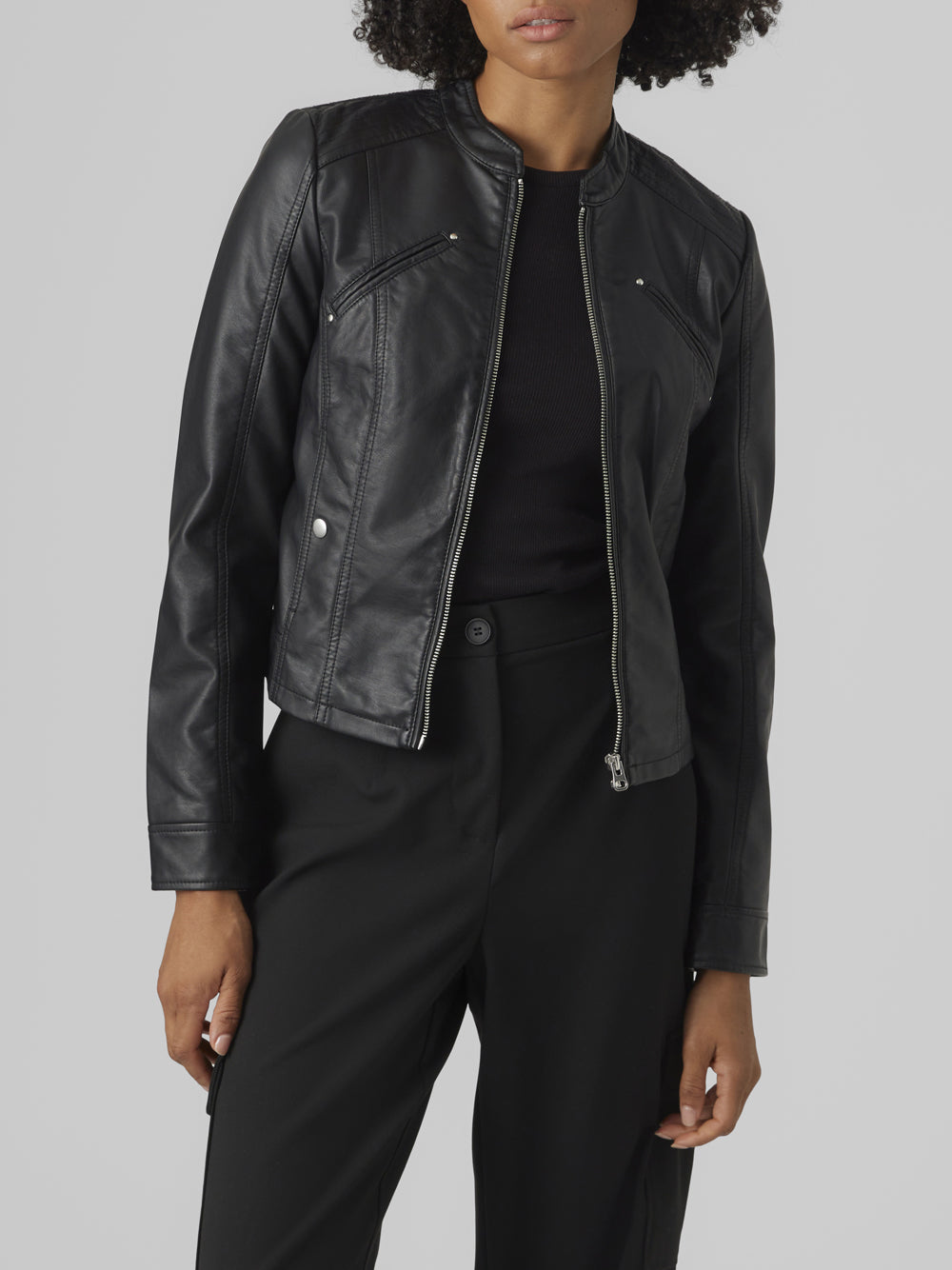 VERO MODA Giubbino Donna - modello 10288555 Nero