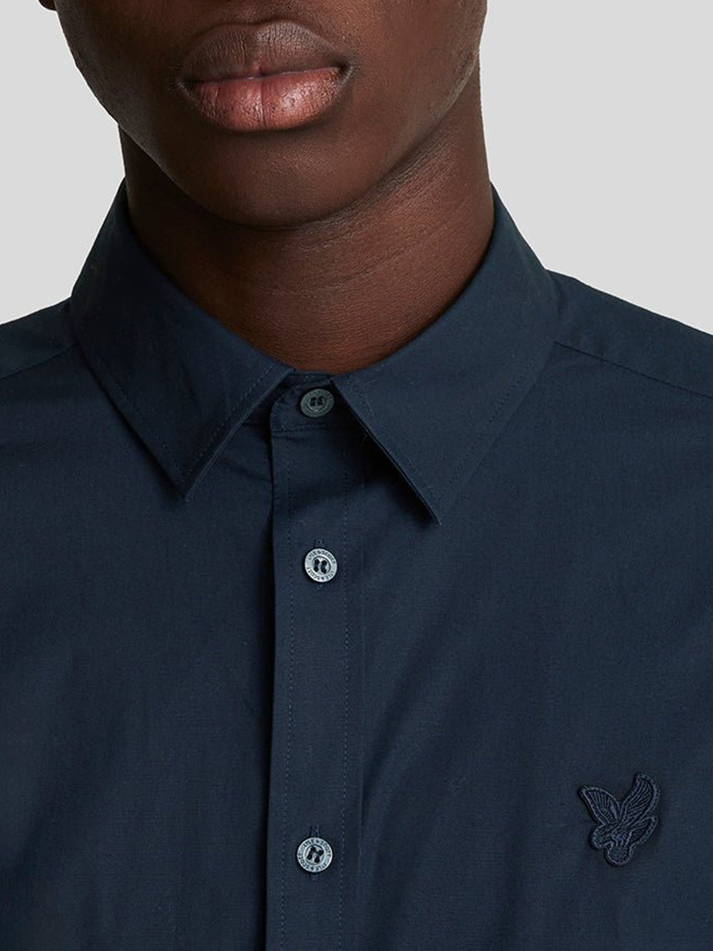 Camicia Classica Lyle & Scott Tonal Easy Care Poplin da Uomo - Blu