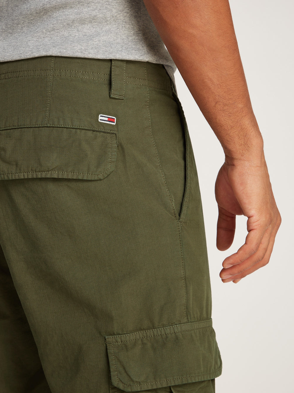 Tommy Hilfiger Tommy Hilfiger Pan. Tasconi Uomo Mod. DM0DM20284 M12 Militare Verde