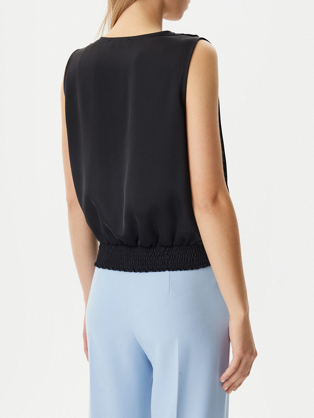 Rinascimento Top con scollo incrociato Nero